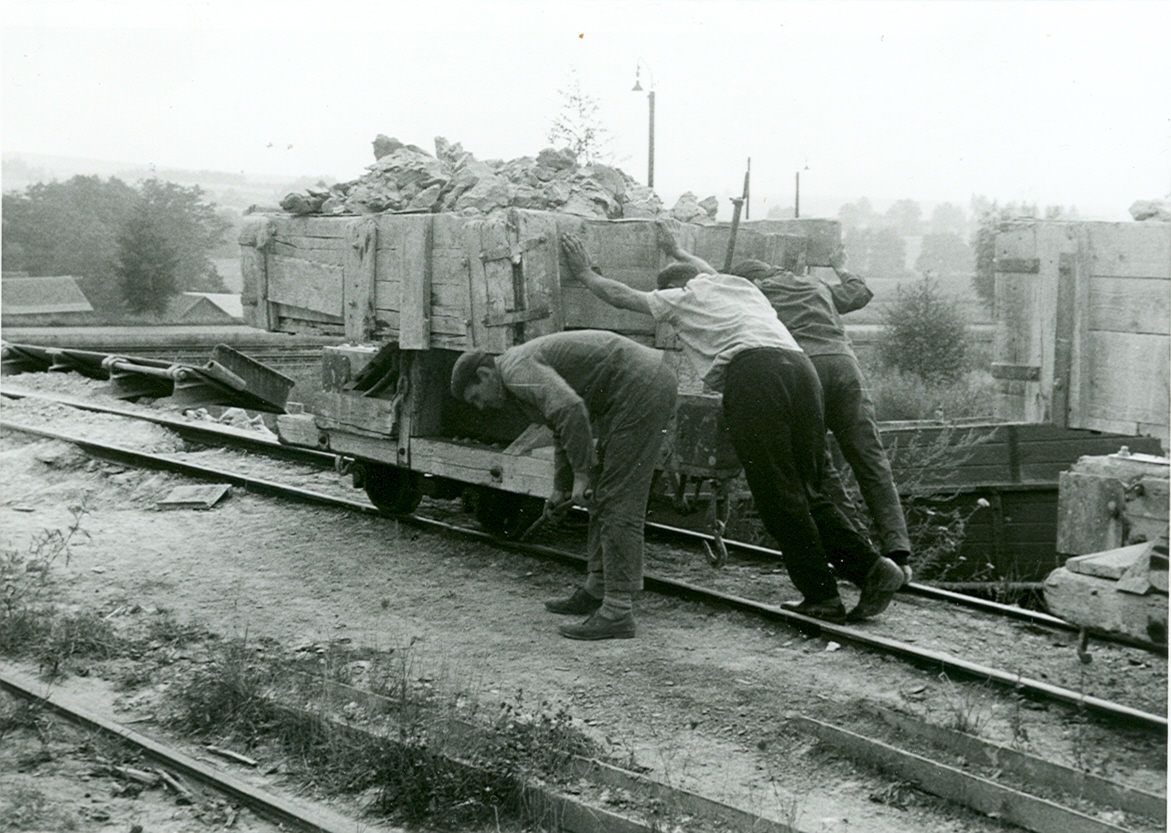 an der LKW-Verladerampe